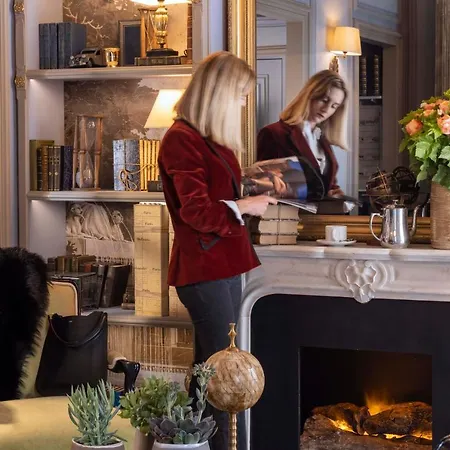 Szálloda & Vinci Due